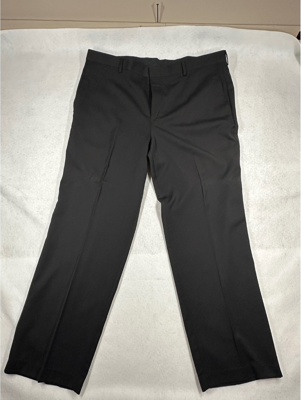 Covington Men's Black Dress Pants Size 42x32 Polyester Blend
